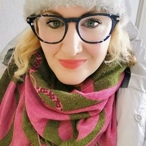 Meet your Posher, Rhonda